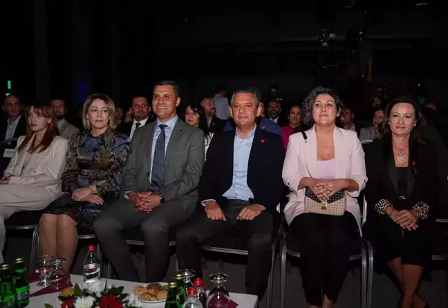 CHP Genel Başkanı Özgür Özel, 