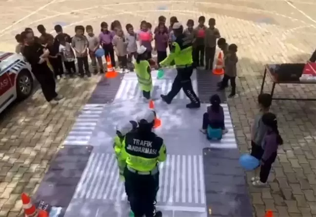 Gölbaşı'nda Öğrencilere Trafik Bilinci Eğitimi