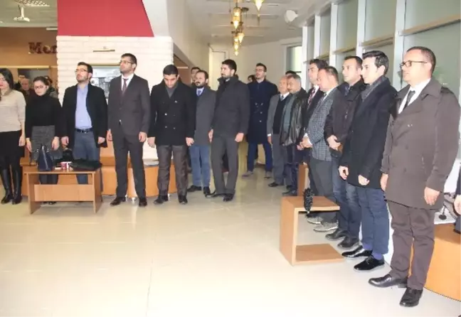 Mersin Barosu'ndan Kahraman Polis Fethi Sekin İçin Saygı Duruşu