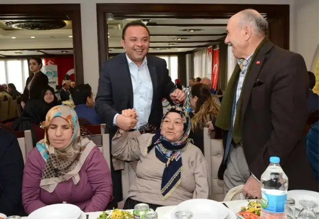 Aksaray'da Protokol Üyeleri Şehit Yakınlarıyla Buluştu