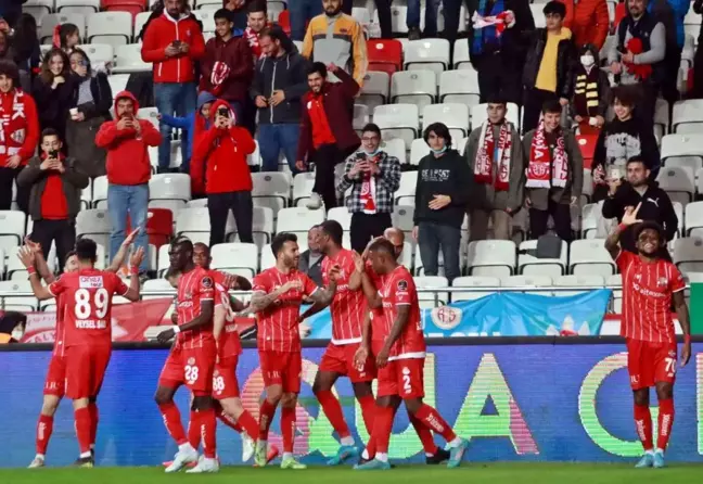 Spor Toto Süper Lig: Antalyaspor: 4 - Hatayspor: 1 (Maç sonucu)