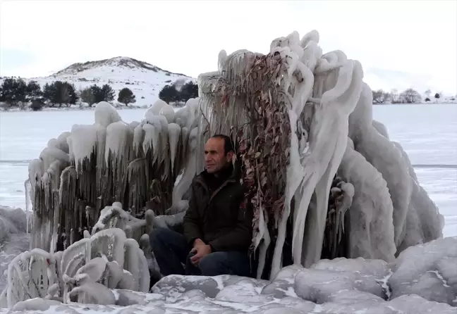 Çıldır Gölü'nde Kış Manzarası Kutup Görünümleriyle Yarışıyor