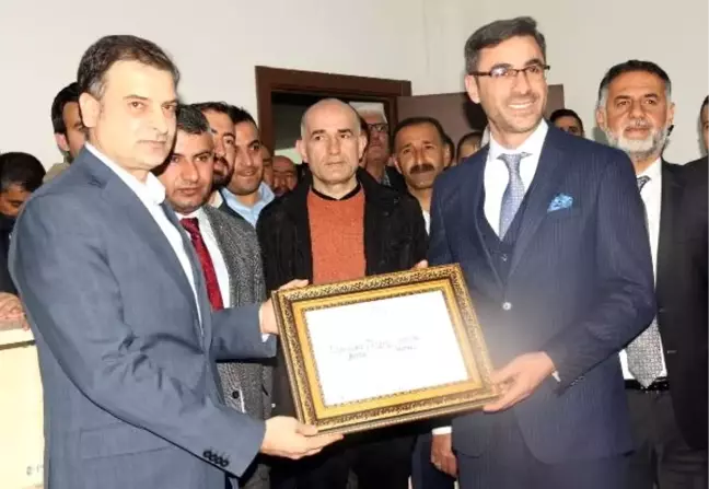 Bitlis'te AK Parti'li Tanğlay, Mazbatasını Alarak Göreve Başladı