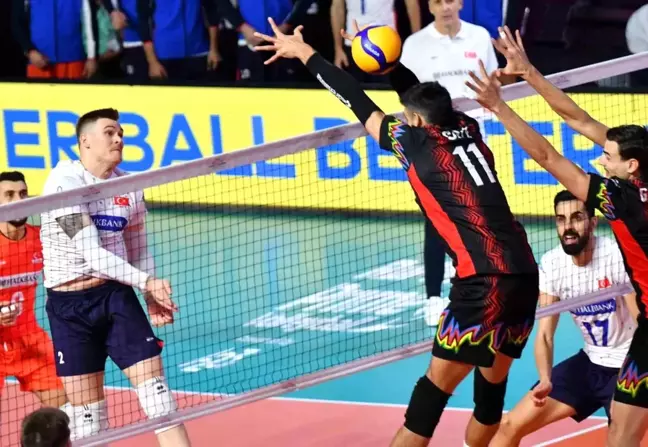 Halkbank Erkek Voleybol Takımı, Sir Sicoma Perugia'ya 3-0 yenildi
