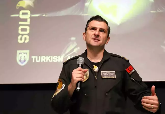 SOLOTÜRK F-16 Gösteri Ekibi Öğrencilerle Buluştu