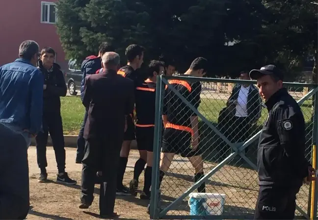 Yeşil sahada ambulans krizi takımları sahadan çektirdi!