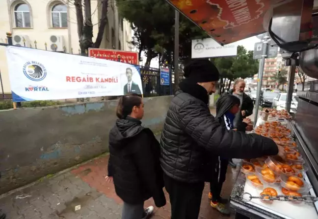 Kartal Belediyesi'nden Regaib Kandili nedeniyle lokma ikramı