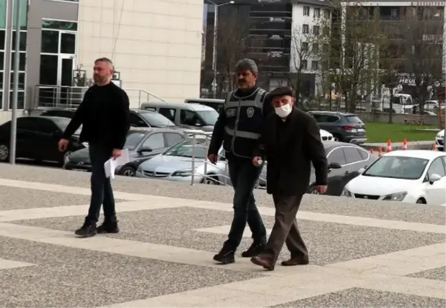 Eşini boğazından bıçaklayarak öldürdü (2)