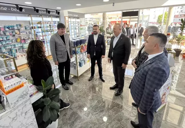 Mevlüt Çavuşoğlu Kumluca'da ziyaretlerde bulundu