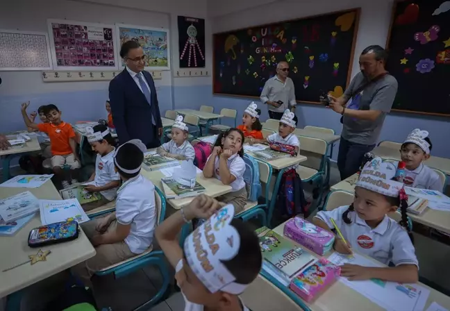 İzmir'de Okul Öncesi ve İlkokul Birinci Sınıf Uyum Eğitimine Başlandı