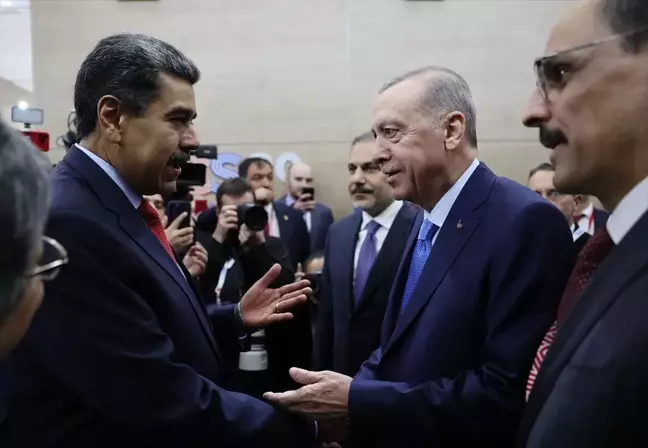 Cumhurbaşkanı Erdoğan, Venezuela Devlet Başkanı Maduro ile görüştü