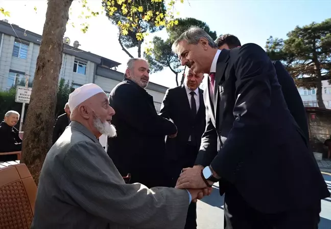 Sakarya Büyükşehir Belediye Başkanı Alemdar Akyazı'ya Ziyaret Gerçekleştirdi