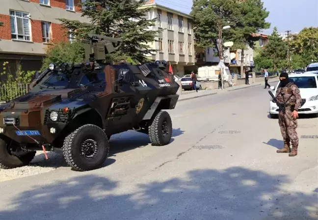 Başkent'te Bir Şahıs 2 Kardeşini Silahla Rehin Aldı