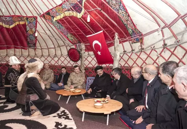 Vali Bilmez: 