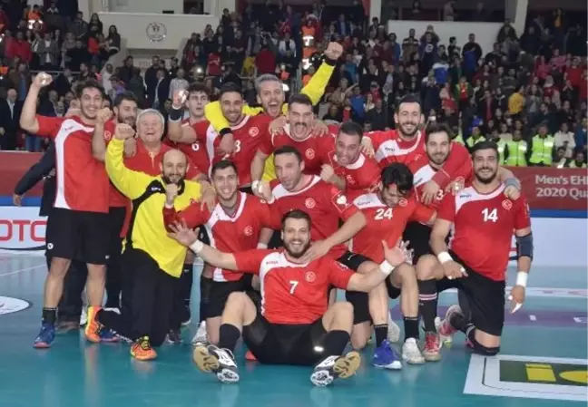 Hentbol Milli Takımı, Yunanistan'ı 26-23 Yendi