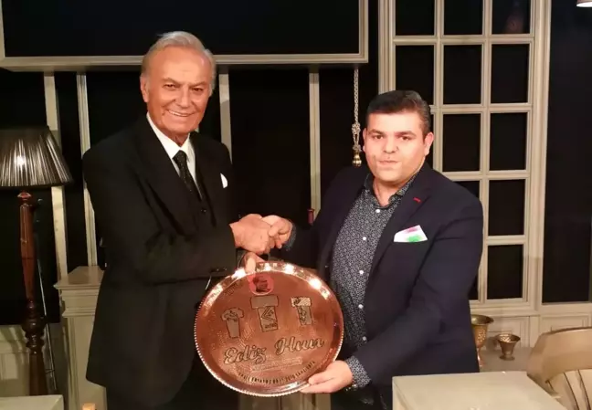 Turizm Elçisi Eryavuz'dan Edis Hun'a Süpriz Hediye