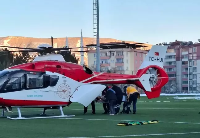 Malatya'da Silahlı Olayda Yaralanan Genç İçin Ambulans Helikopter Havalandı