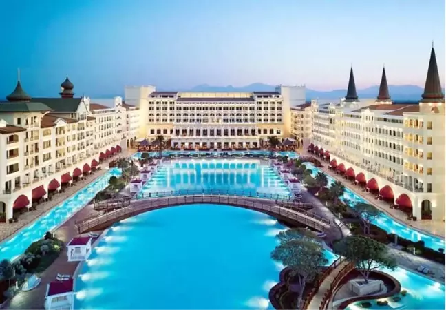 Dünyaca Ünlü Otel Önünde Eski İşçilerden Eylem