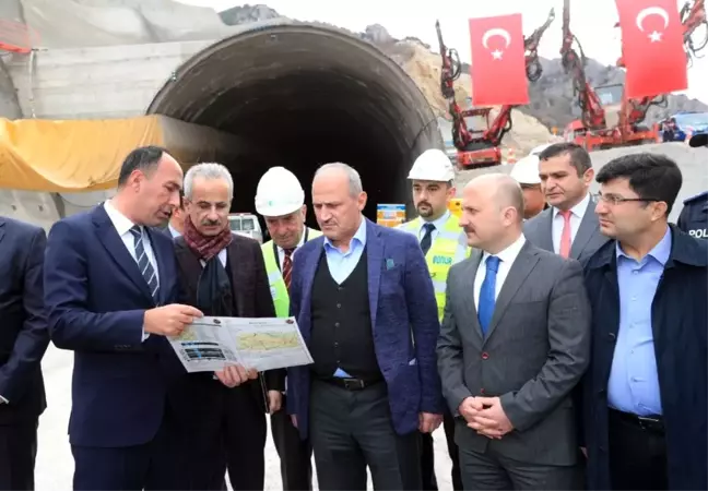 Ulaştırma ve Altyapı Bakanı Turhan Amasya'da