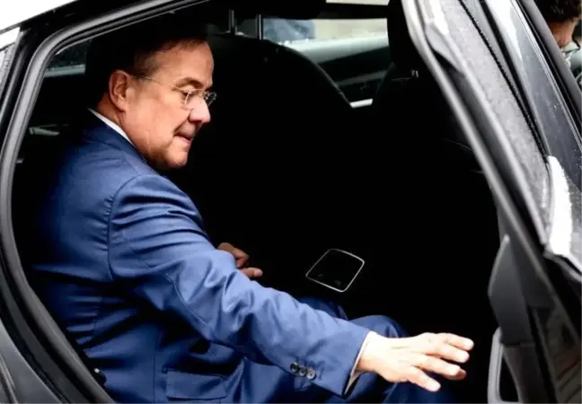 Almanya medyası: Seçimi kaybeden CDU lideri Armin Laschet istifa etti