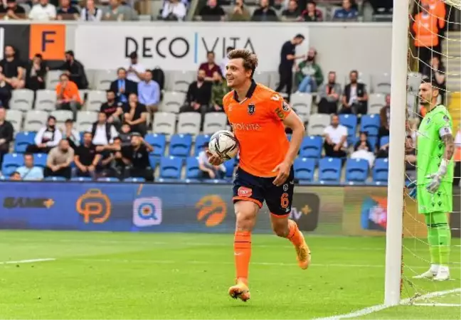 Başakşehir, Epureanu'nun sözleşmesini uzattı