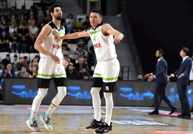 Türkiye Sigorta Basketbol Süper Ligi: Manisa BBSK: 87 Büyükçekmece Basketbol: 74