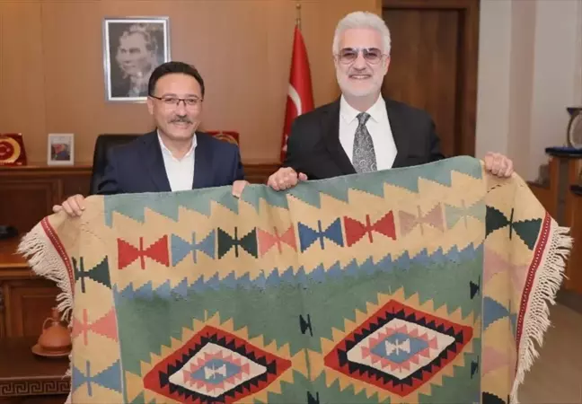 Devlet Tiyatroları Genel Müdürü Tamer Karadağlı Kayseri'de Ziyaretler Gerçekleştirdi