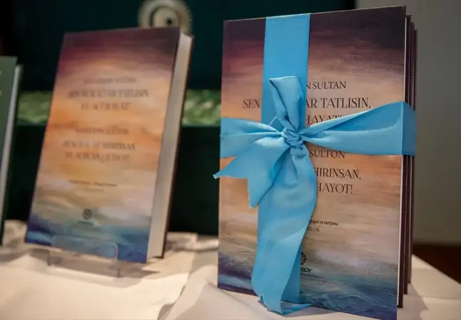 Özbekistan'ın Ankara Büyükelçiliği, Türk Edebiyatının İncileri ve Sen Ne Kadar Tatlısın, Ey Acı Hayat! kitaplarını tanıttı