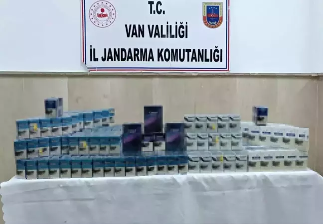 Van'da Jandarma Operasyonunda Gümrük Kaçağı Malzemeler Ele Geçirildi