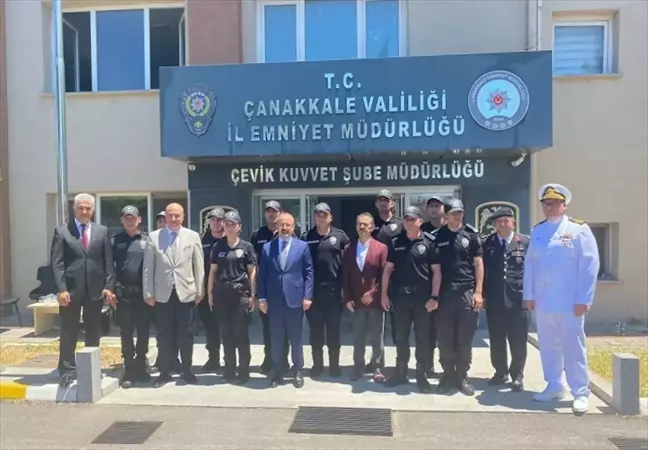 İçişleri Bakan Yardımcısı Bülent Turan, Kurban Bayramı dolayısıyla Çanakkale'de ziyaretlerde bulundu