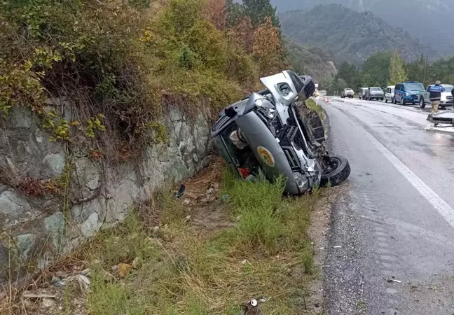 Bolu'da Kamyonet Kazası: 4 Yaralı