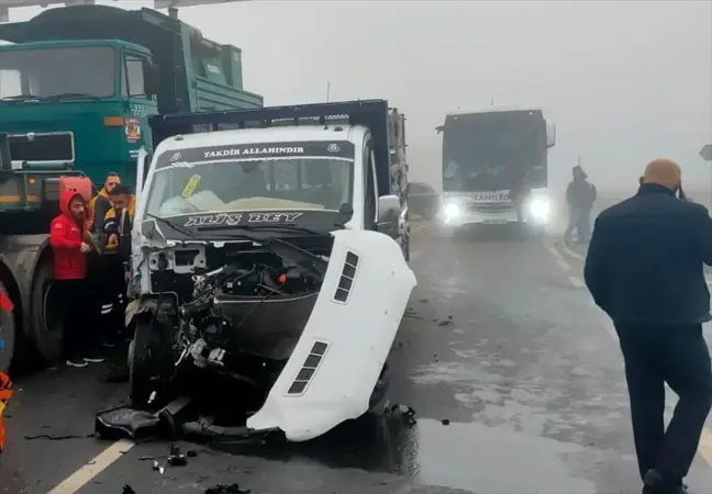 Siirt'te Zincirleme Trafik Kazası: 3 Yaralı