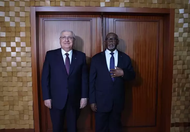 Milli Savunma Bakanı Güler, Kamerun'da Dışişleri Bakanı ile Görüştü