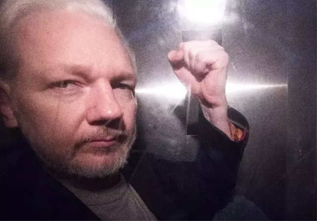 İsveç Mahkemesi Assange'ı tutuklama talebini reddetti