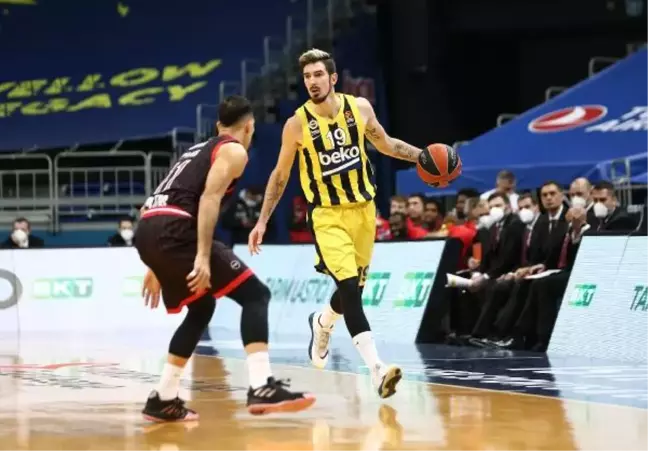Nando de Colo, 1 sezon daha Fenerbahçe Beko'da