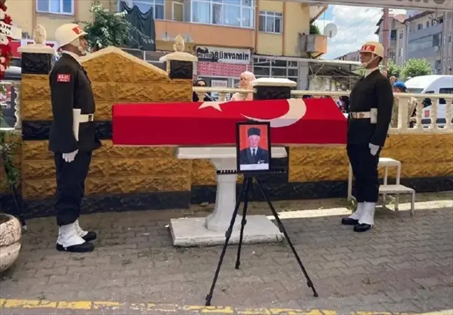 Kıbrıs gazisi Ali Arı'nın cenazesi toprağa verildi