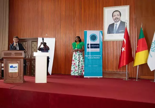 Kamerun'da Türkiye Maarif Vakfı'na bağlı okulların mezuniyet töreni düzenlendi