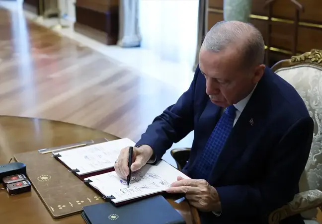 Cumhurbaşkanı Recep Tayyip Erdoğan, Yüksek Askeri Şura (YAŞ) kararlarını imzaladı