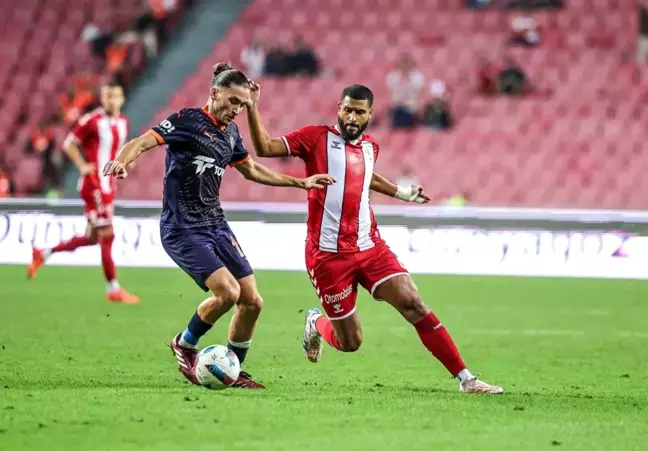 Samsunspor, RAMS Başakşehir'i 2-0 Mağlup Etti