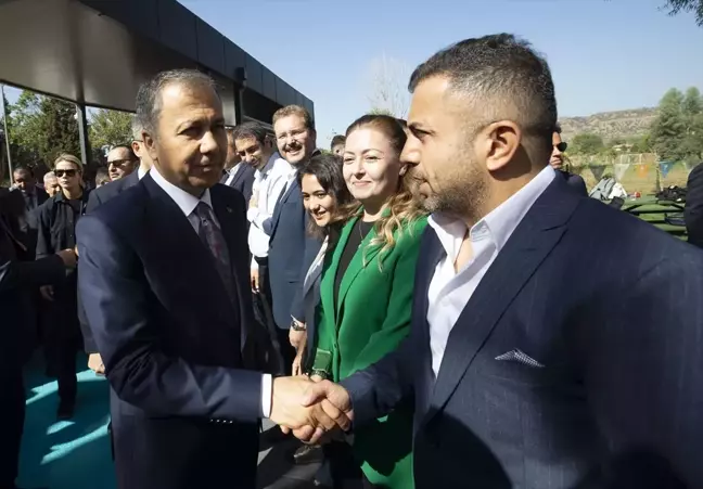 İçişleri Bakanı Ali Yerlikaya Aydın'da 'Türkiye Buluşmaları' Programına Katıldı