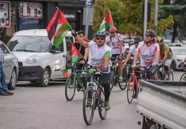 Bursa'da 'Gazze için pedal çevir' Etkinliği Gerçekleştirildi