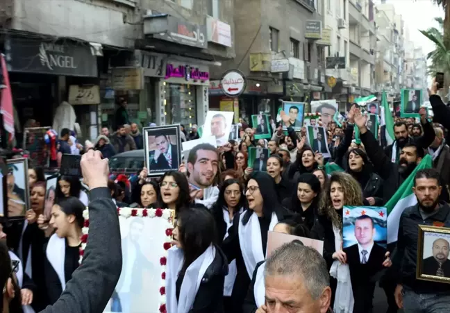 Dürziler Sednaya Hapishanesi'nde Ölen Yakınları İçin Gıyabi Cenaze Töreni Düzenledi