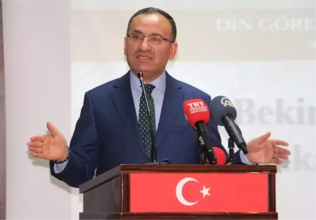 Bozdağ: Diyanet İşleri Başkan Yardımcılığı'na İlk Kez Bir Kadın Atandı