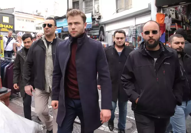 Tolga Sarıtaş, Eminönü'nü Kilitledi!