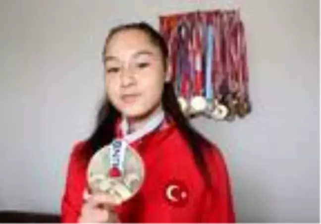 Milli karateci Müşerref Özdemir'den Avrupa şampiyonluğu