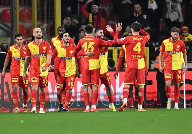 Göztepe, Ümraniyespor'u 4-1 Yendi