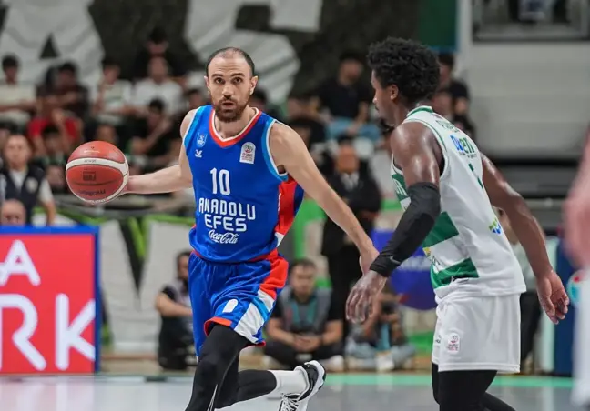 Bursaspor Basketbol, Anadolu Efes'e Mağlup Oldu