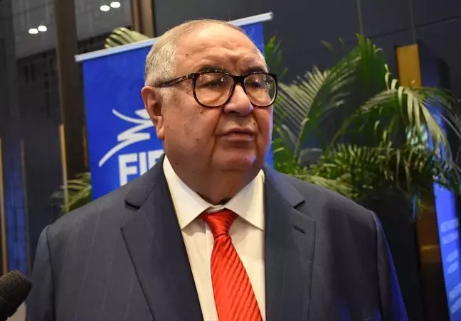 Alişer Usmanov, Uluslararası Eskrim Federasyonu'nun Yeni Başkanı