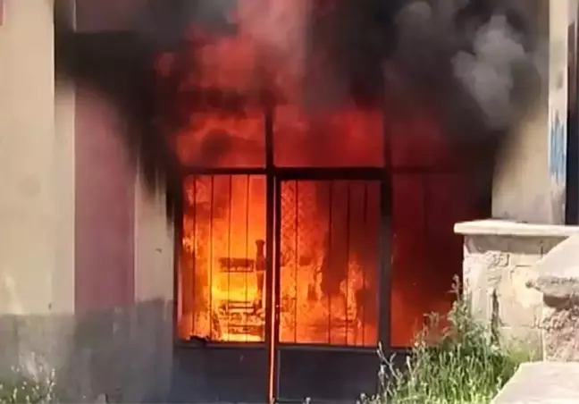 Kahramanmaraş'ta Apartmanda Yangın Çıktı