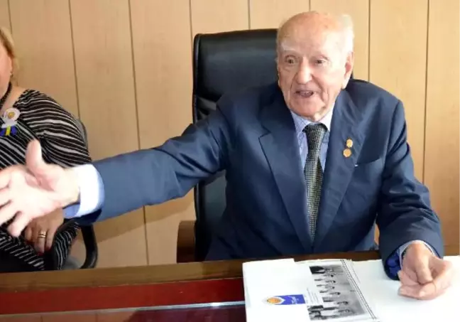Zonguldak'ta Adı Salonlara Verilen Emekli Öğretmen Öldü